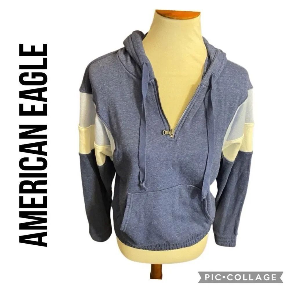 American Eagle Women’s Half Zip Blue and White Hoodie Size Small